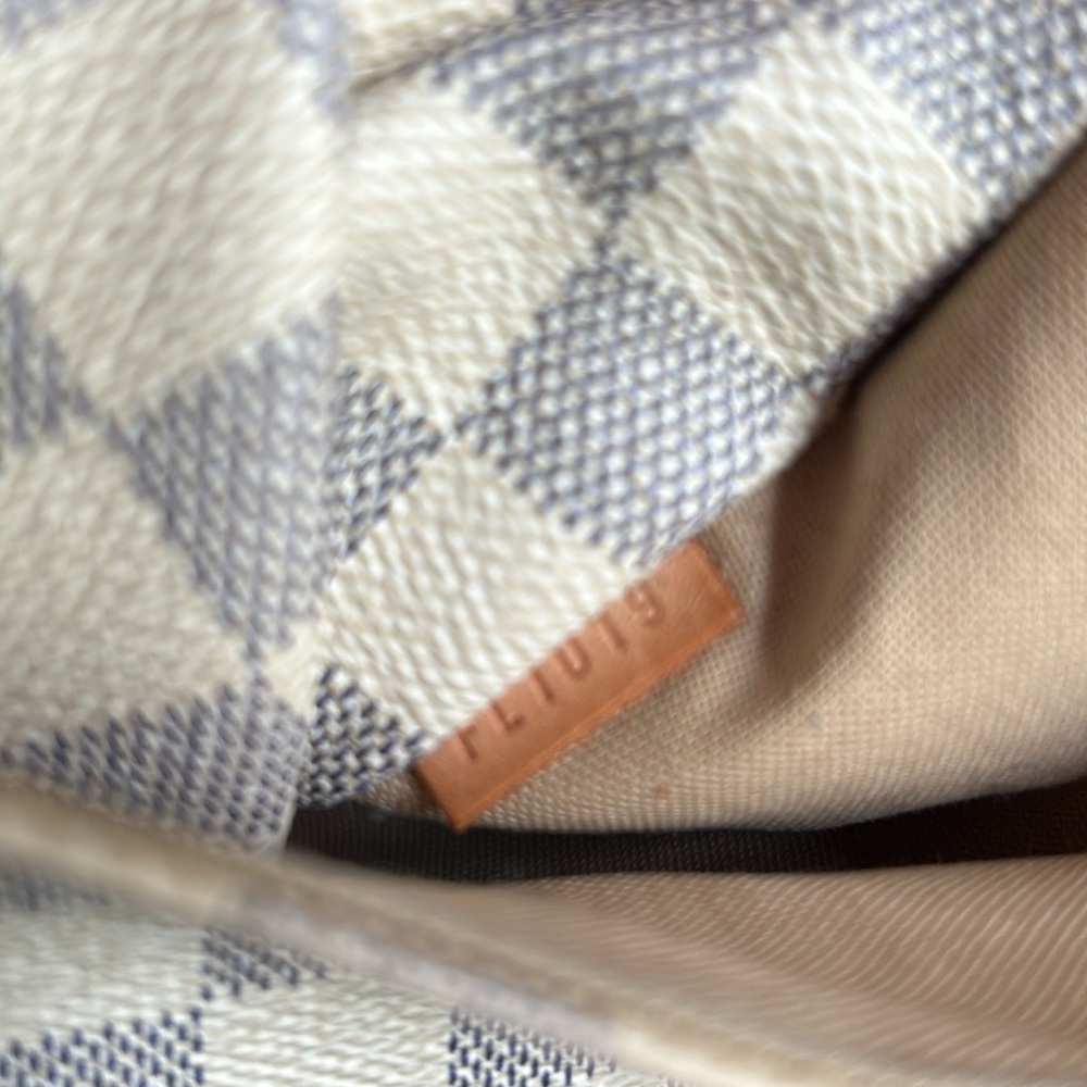AUTHENTIC Louis Vuitton Damier Ebene totally tote bag - Picture 17 of 17